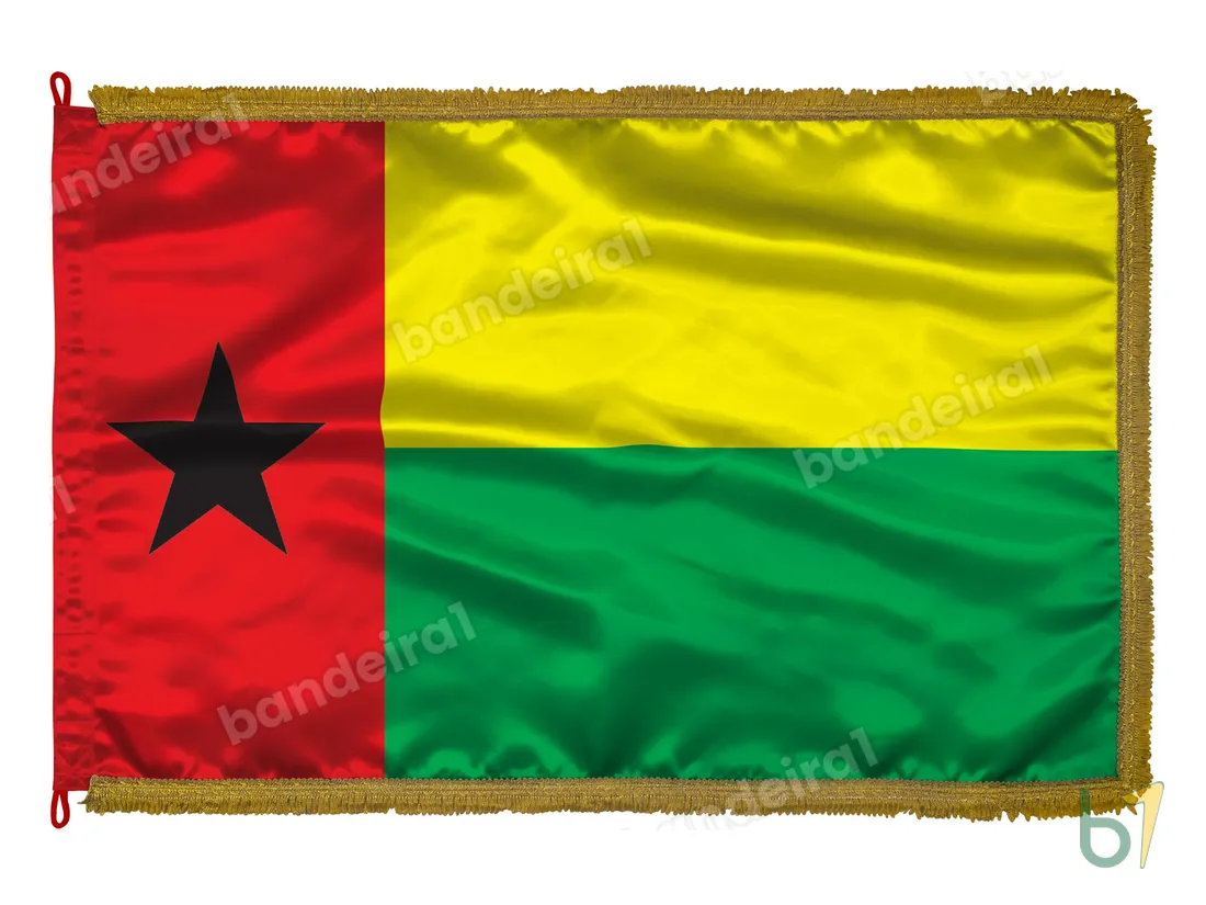 Bandeira da Guiné-Bissau — cetim com franja ouro velho