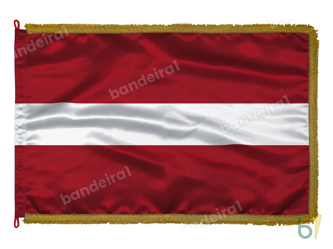 Bandeira da Letônia — cetim com franja ouro velho